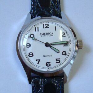 AMERICA PERRY ELLIS QUARTZ ,BOY SIZE,NEW BATTERY,RUN GREAT